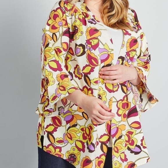 Modcloth Floral Bell Sleeves Kimono Size L/XL - Picture 5 of 13